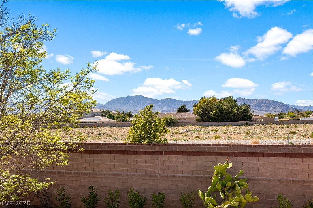 6855 Desert Island Street Las Vegas NV 89149