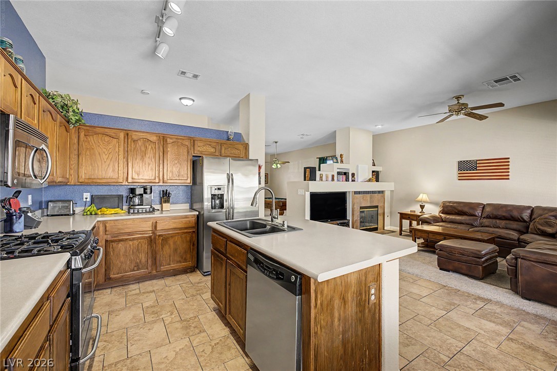 1104 Deshields Avenue Las Vegas NV 89123