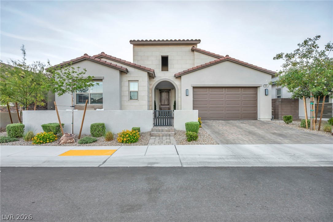 253 Robledo Street Las Vegas NV 89138