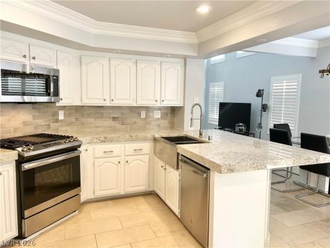 2633 Golden Sands Drive Las Vegas NV 89128