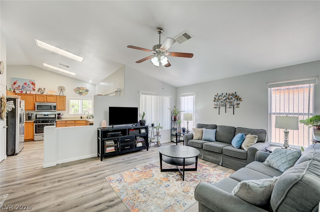 961 Adobe Flat Drive Henderson NV 89011