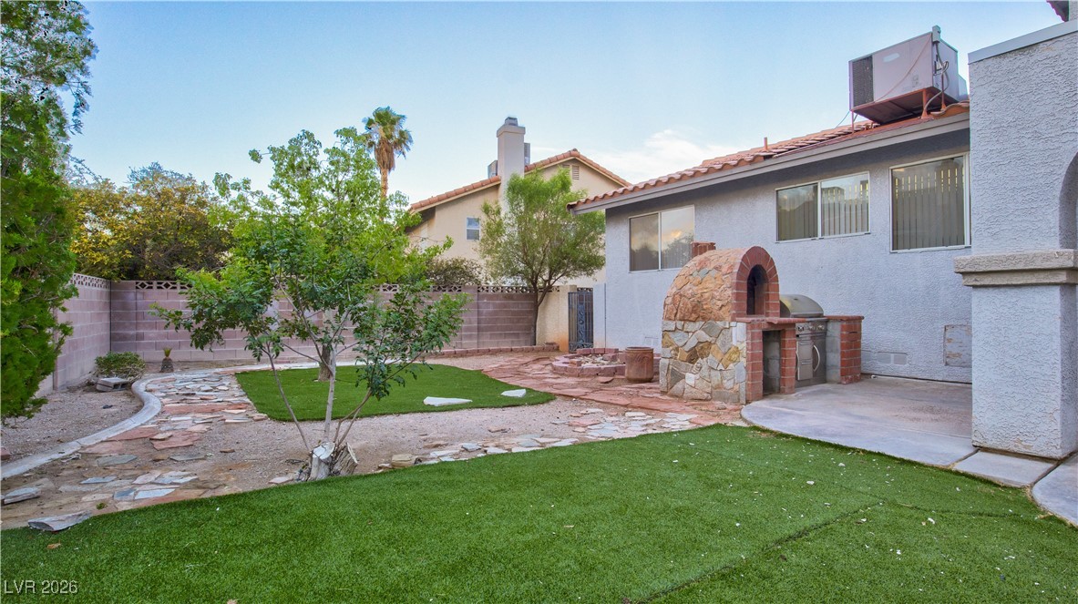 8640 Blissville Avenue Las Vegas NV 89145