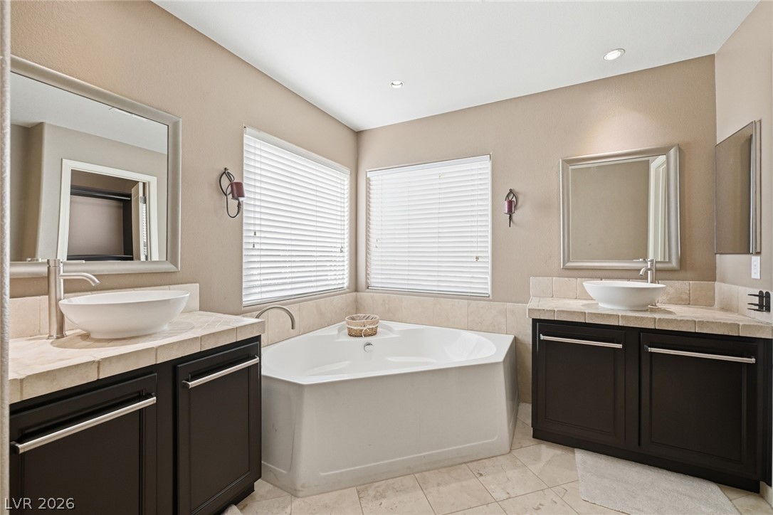 5633 Clarendon Lane North Las Vegas NV 89081