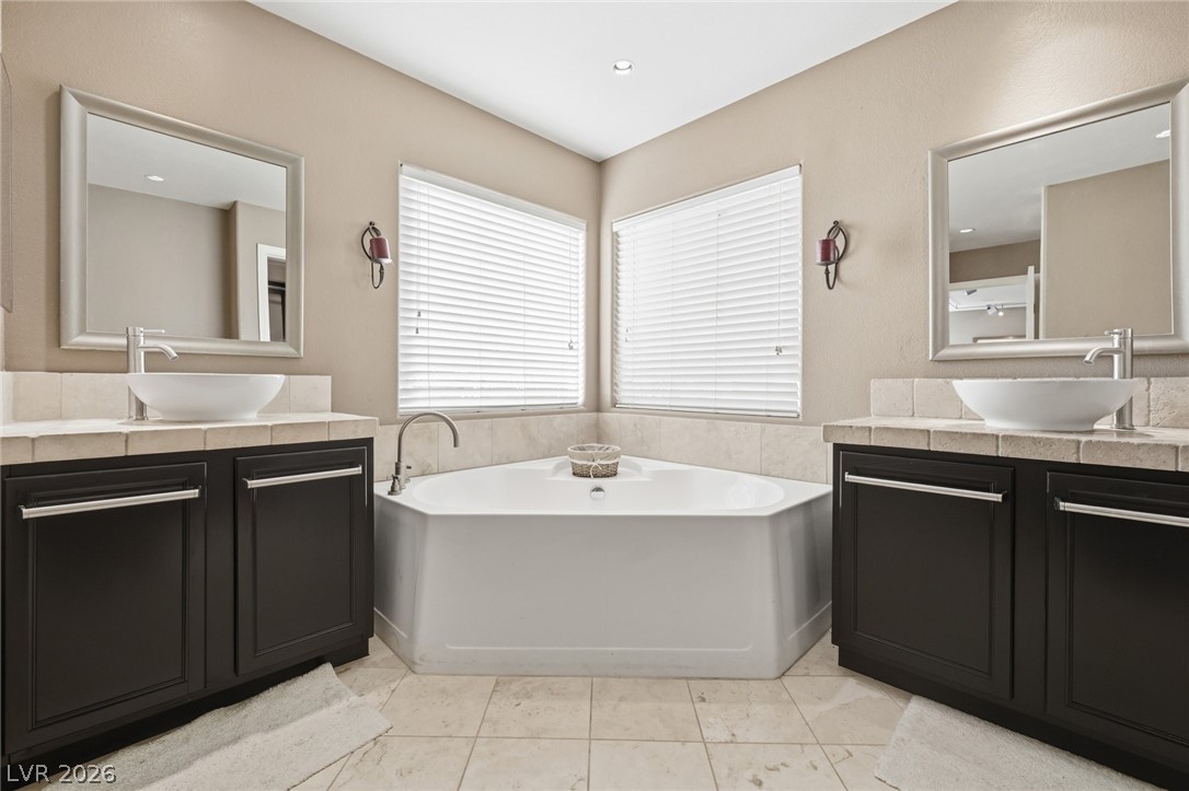 5633 Clarendon Lane North Las Vegas NV 89081