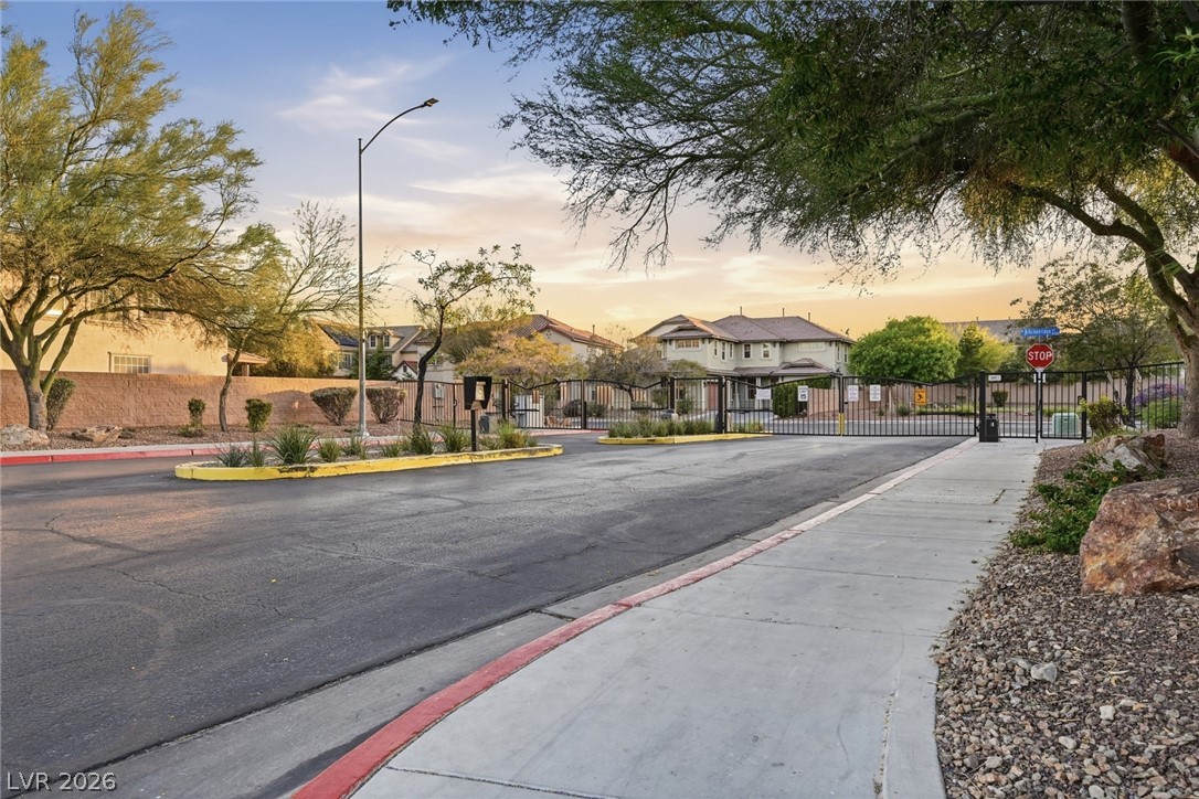5633 Clarendon Lane North Las Vegas NV 89081