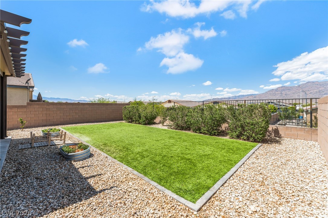 4418 Solitude Falls Avenue North Las Vegas NV 89084