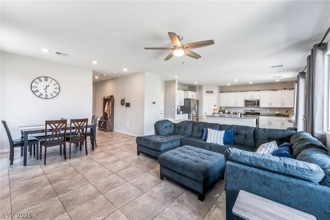 4418 Solitude Falls Avenue North Las Vegas NV 89084