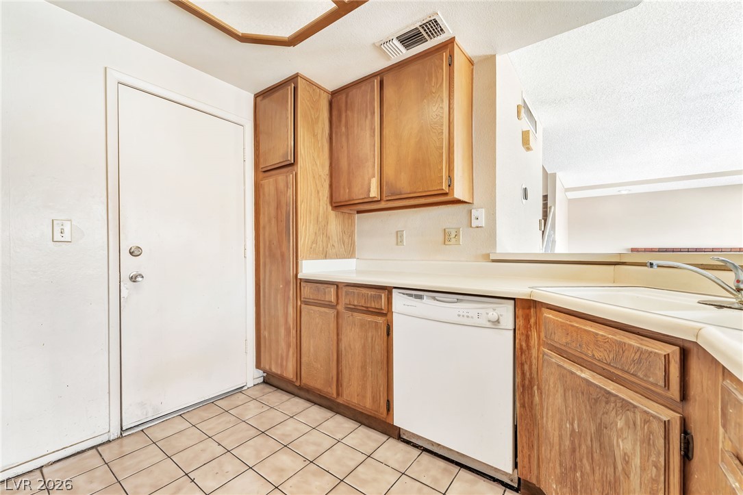 205 Moose Lane Las Vegas NV 89145