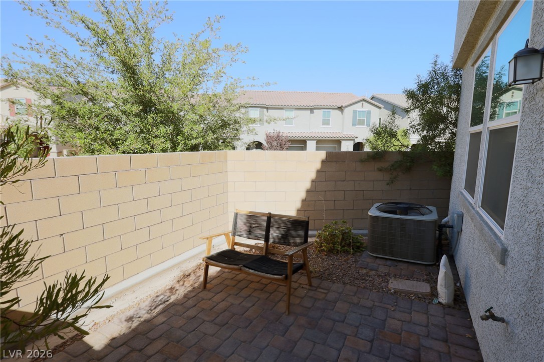 5322 Lazy Breeze Avenue Las Vegas NV 89118