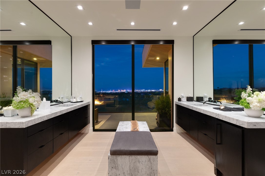 92 Sun Glow Lane Las Vegas NV 89135