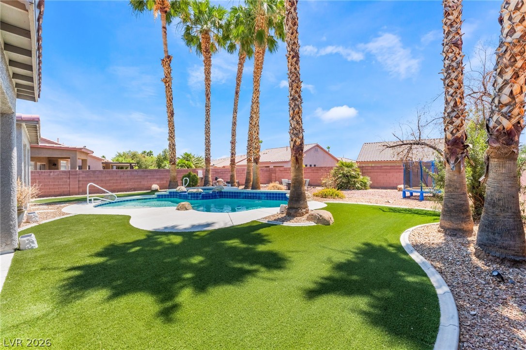 5879 Pavilion Lakes Avenue Las Vegas NV 89122