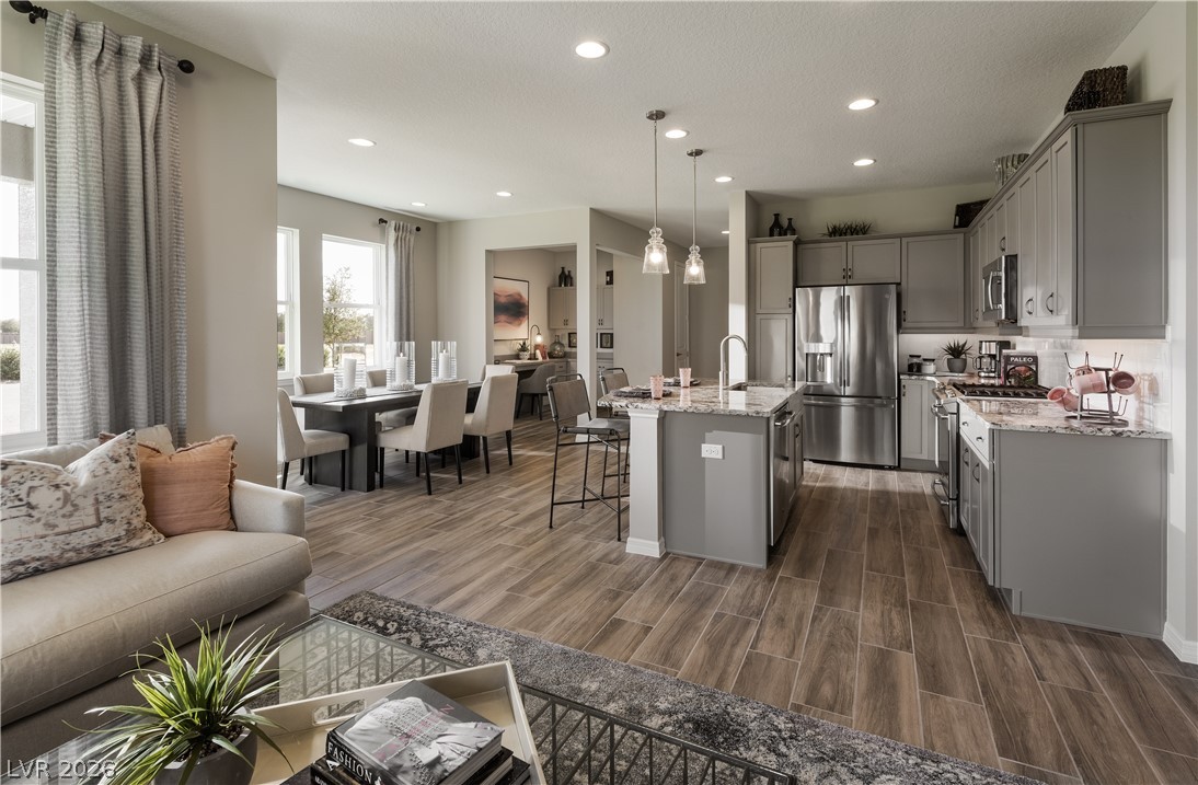 10050 Amber Rose Avenue Las Vegas NV 89143