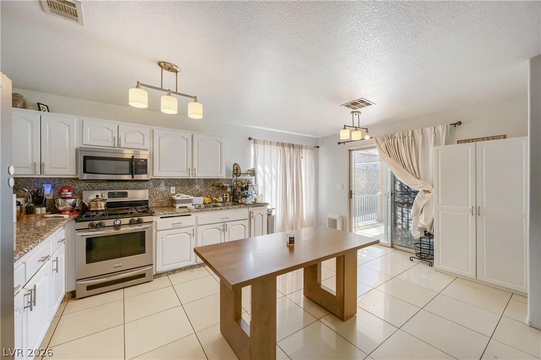 581 River Bed Street Las Vegas NV 89110