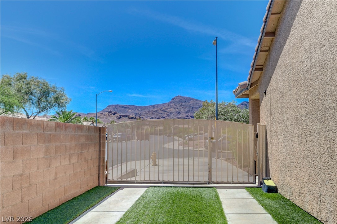 1018 Snow Bunting Court Henderson NV 89002