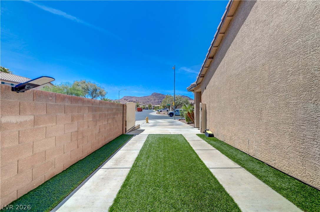 1018 Snow Bunting Court Henderson NV 89002