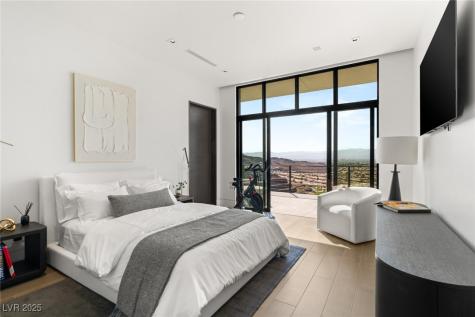 9 Boulderback Drive Henderson NV 89012