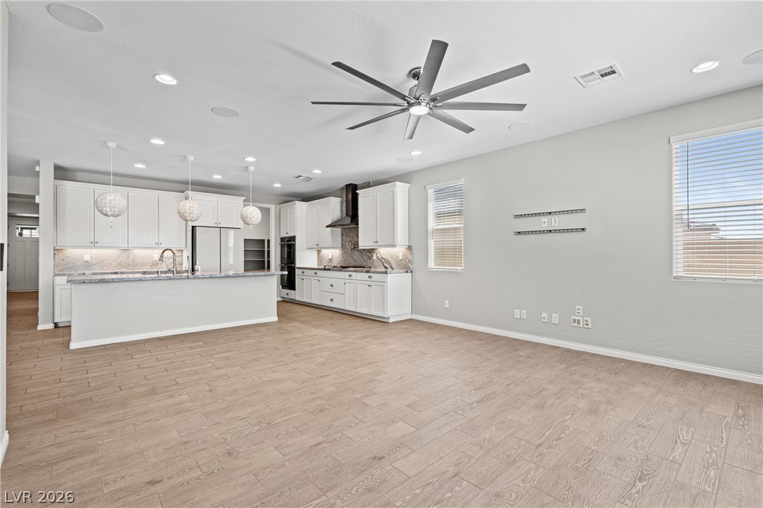 10125 Ferton Lake Avenue Las Vegas NV 89178