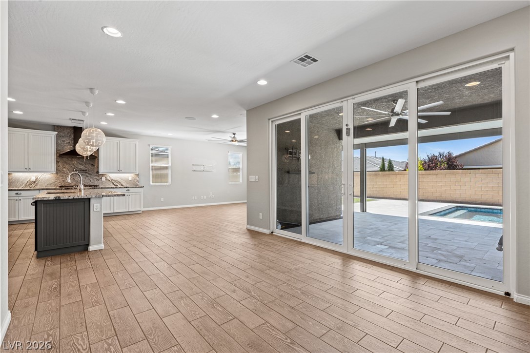 10125 Ferton Lake Avenue Las Vegas NV 89178
