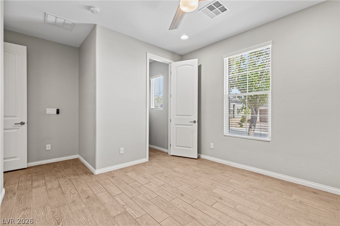 10125 Ferton Lake Avenue Las Vegas NV 89178
