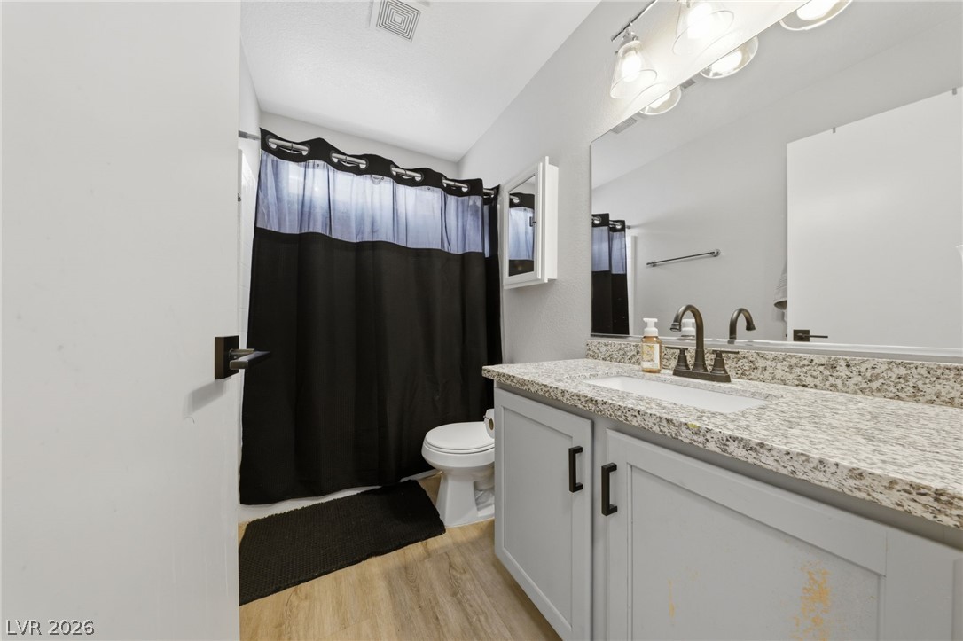9825 Via Delores Avenue Las Vegas NV 89117
