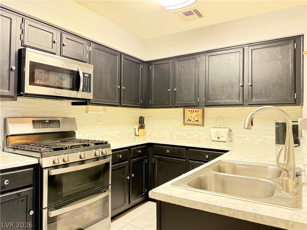 2036 Bavington Drive C Las Vegas NV 89108