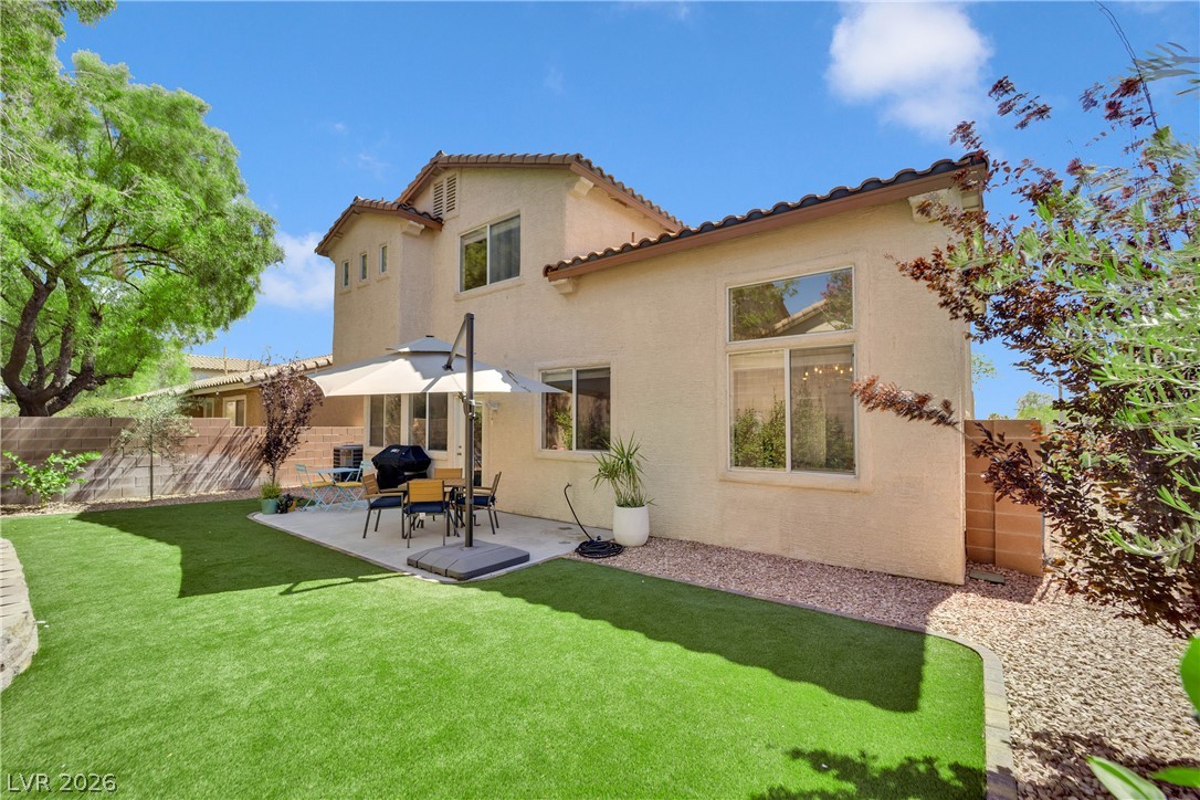 1813 Drifters Peak Street Las Vegas NV 89144