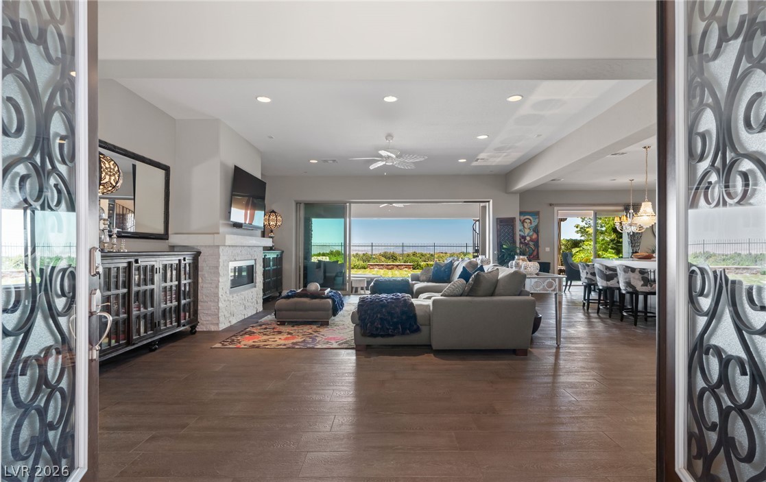 32 Olympia Chase Drive Las Vegas NV 89141