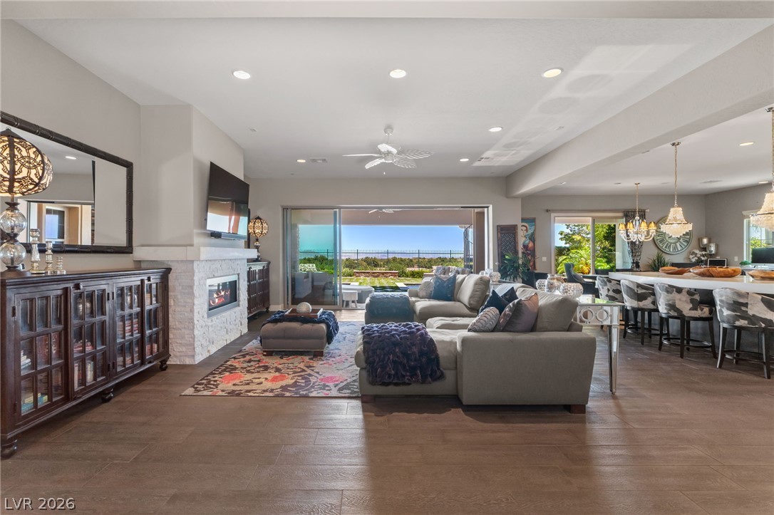 32 Olympia Chase Drive Las Vegas NV 89141
