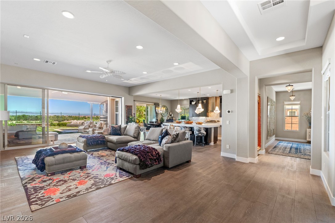 32 Olympia Chase Drive Las Vegas NV 89141