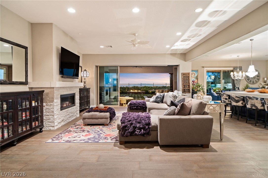 32 Olympia Chase Drive Las Vegas NV 89141