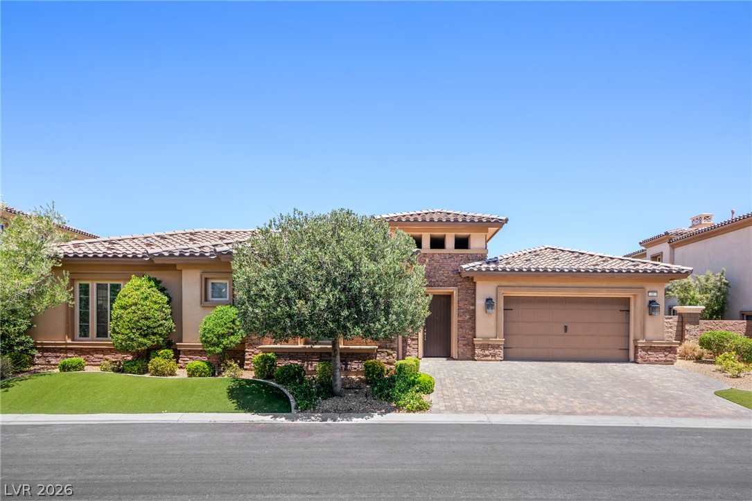 32 Olympia Chase Drive Las Vegas NV 89141
