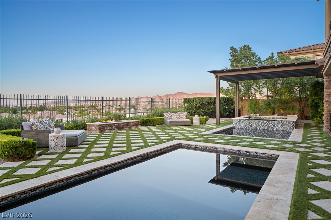 32 Olympia Chase Drive Las Vegas NV 89141