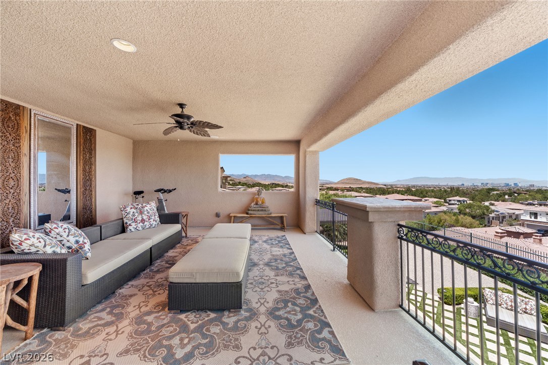 32 Olympia Chase Drive Las Vegas NV 89141