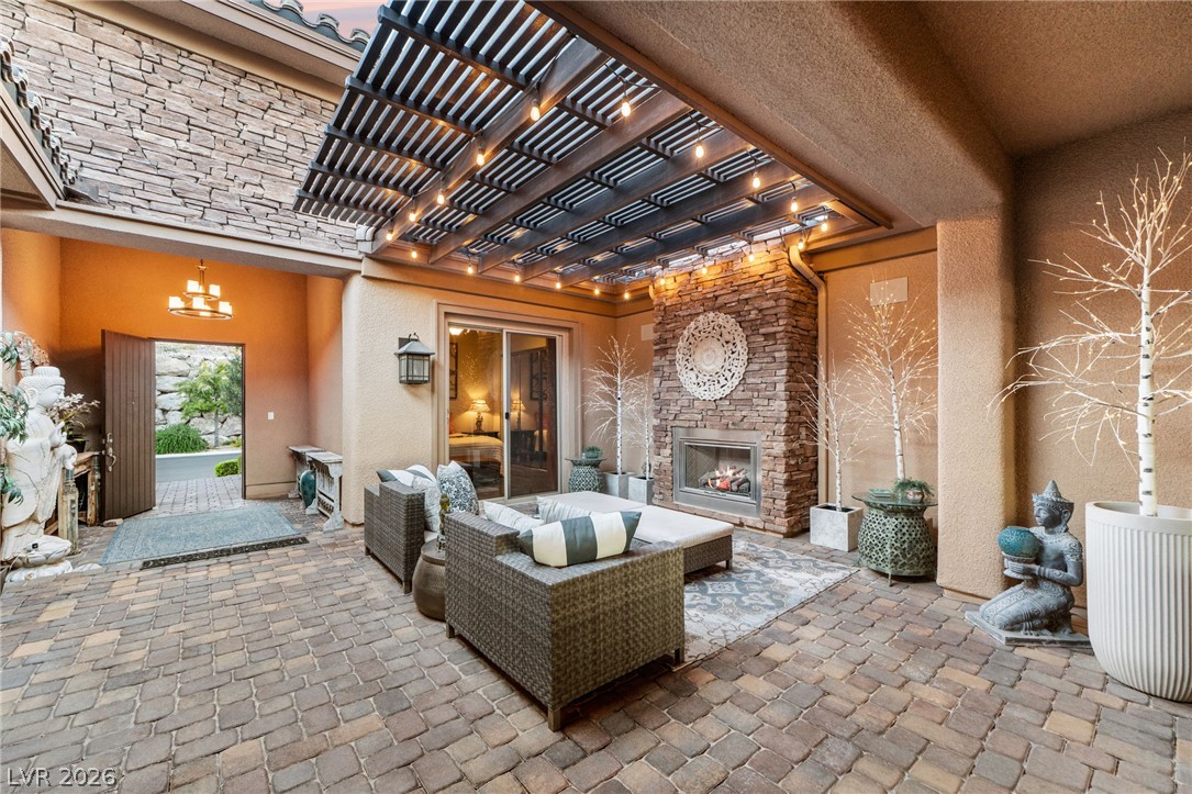 32 Olympia Chase Drive Las Vegas NV 89141