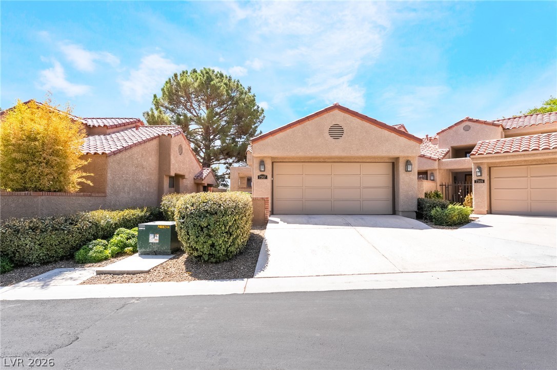 7307 Mission Hills Drive Las Vegas NV 89113