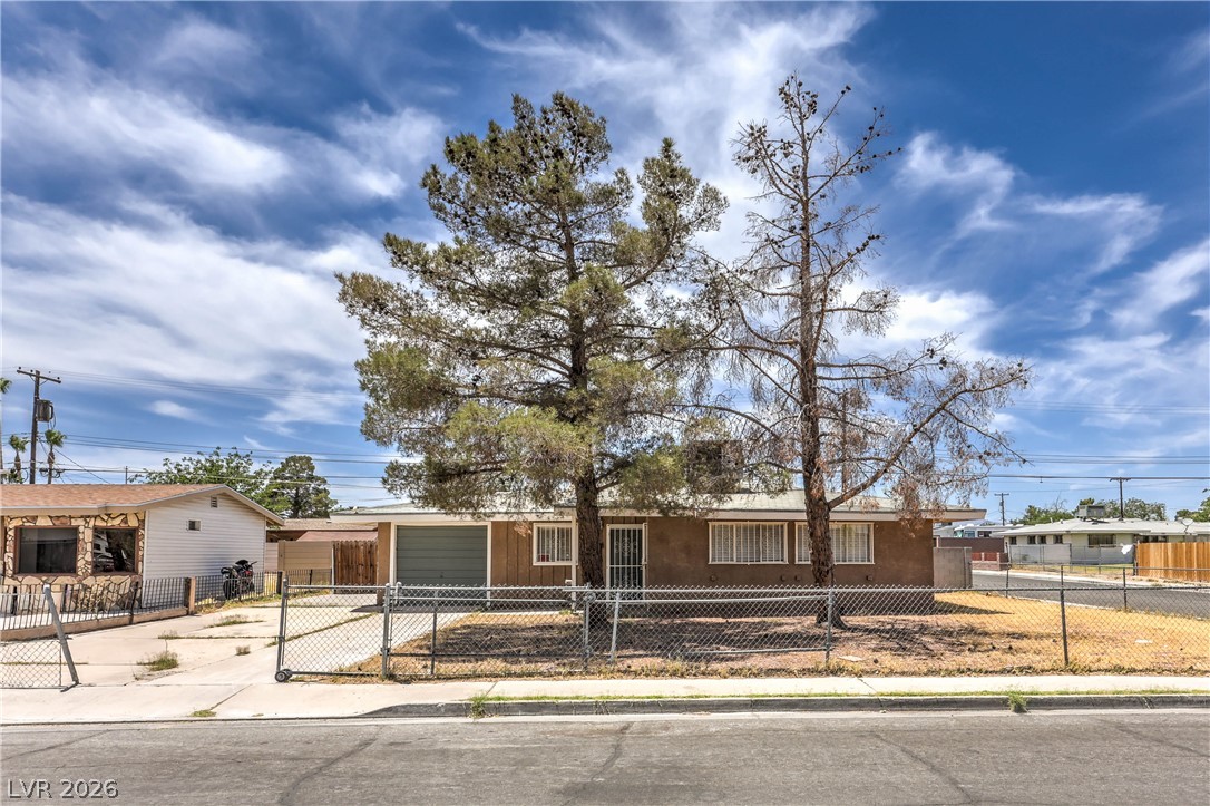 933 Mezpah Street Las Vegas NV 89106