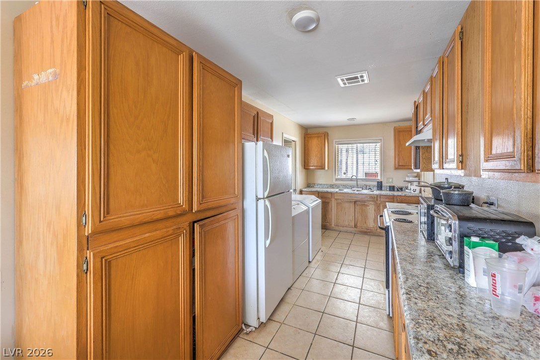 933 Mezpah Street Las Vegas NV 89106