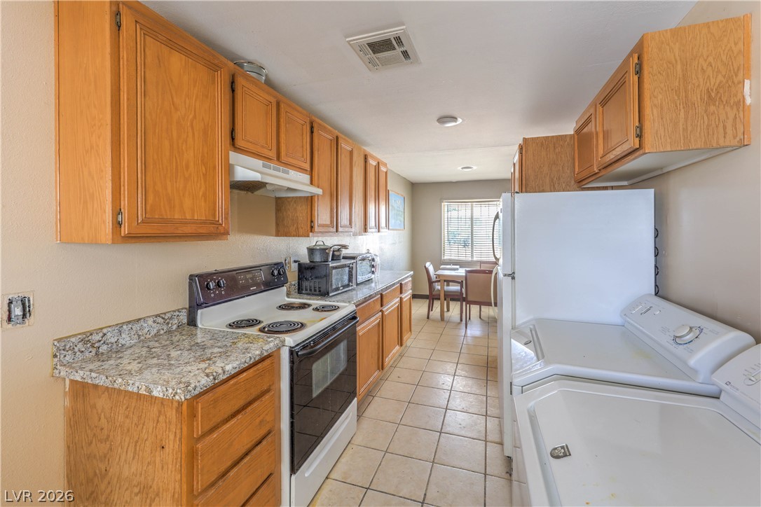 933 Mezpah Street Las Vegas NV 89106