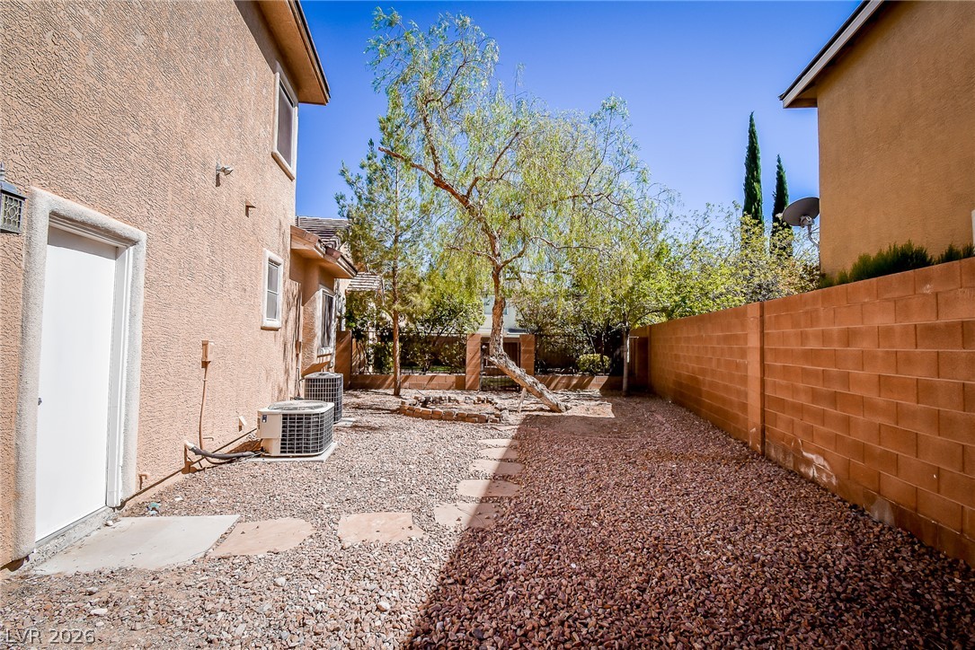 10243 Bright Harbor Avenue Las Vegas NV 89135