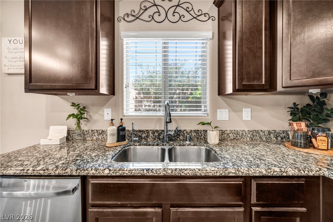1636 Blue Cliffs Avenue Henderson NV 89014