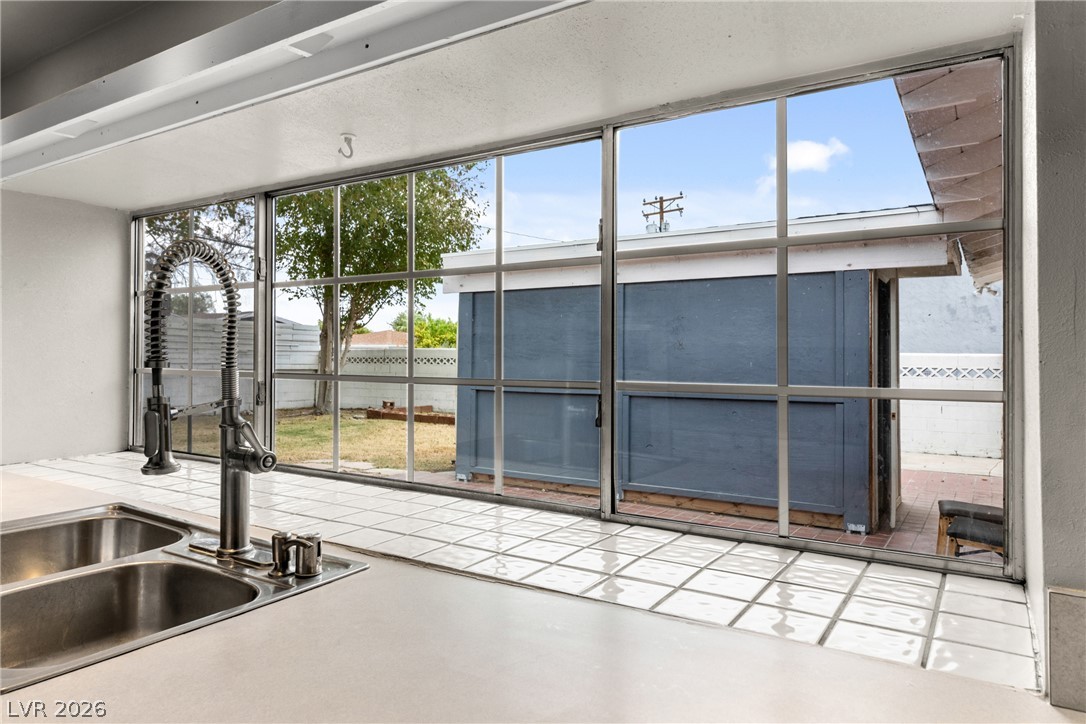 561 Bonita Avenue Las Vegas NV 89104