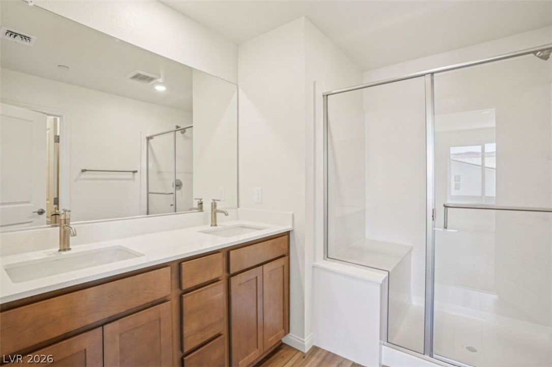 5824 Wisteria Walk Street Las Vegas NV 89148