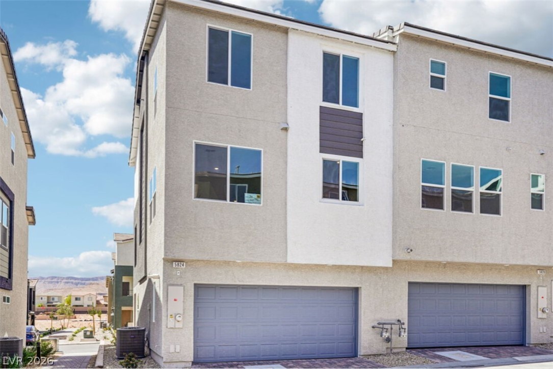 5824 Wisteria Walk Street Las Vegas NV 89148