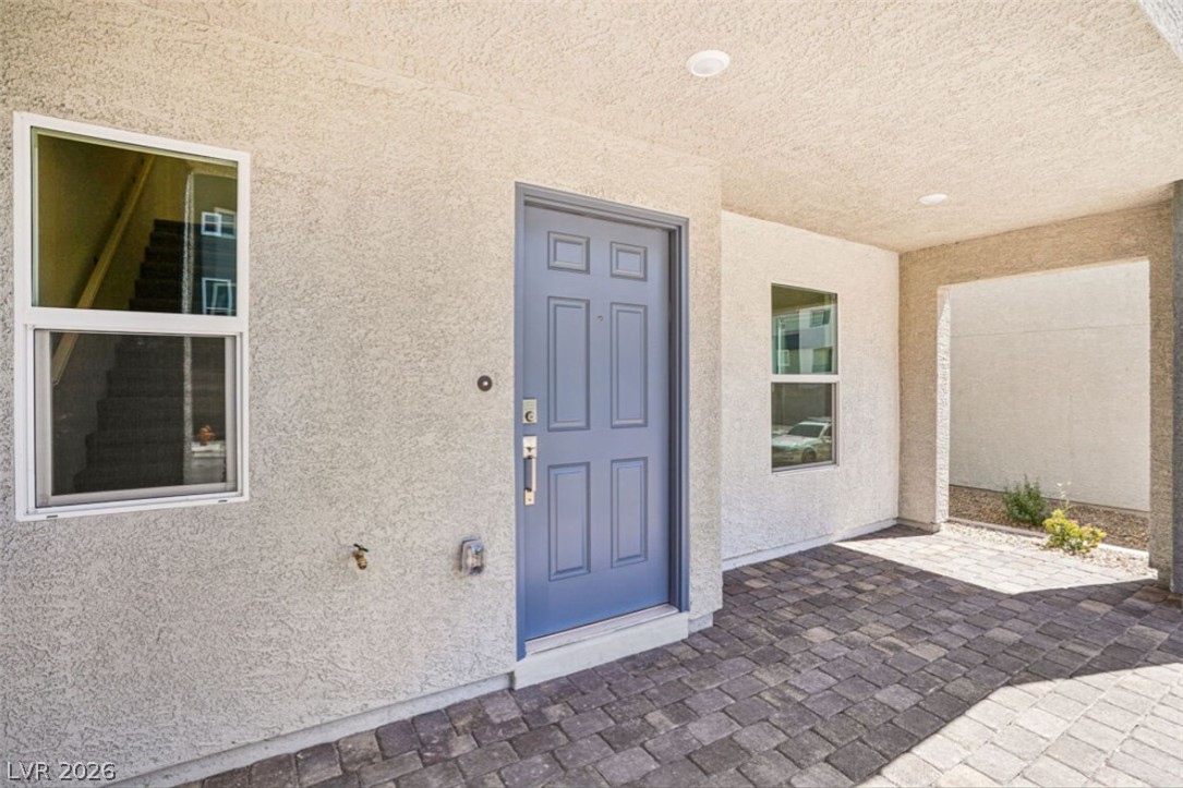 5824 Wisteria Walk Street Las Vegas NV 89148