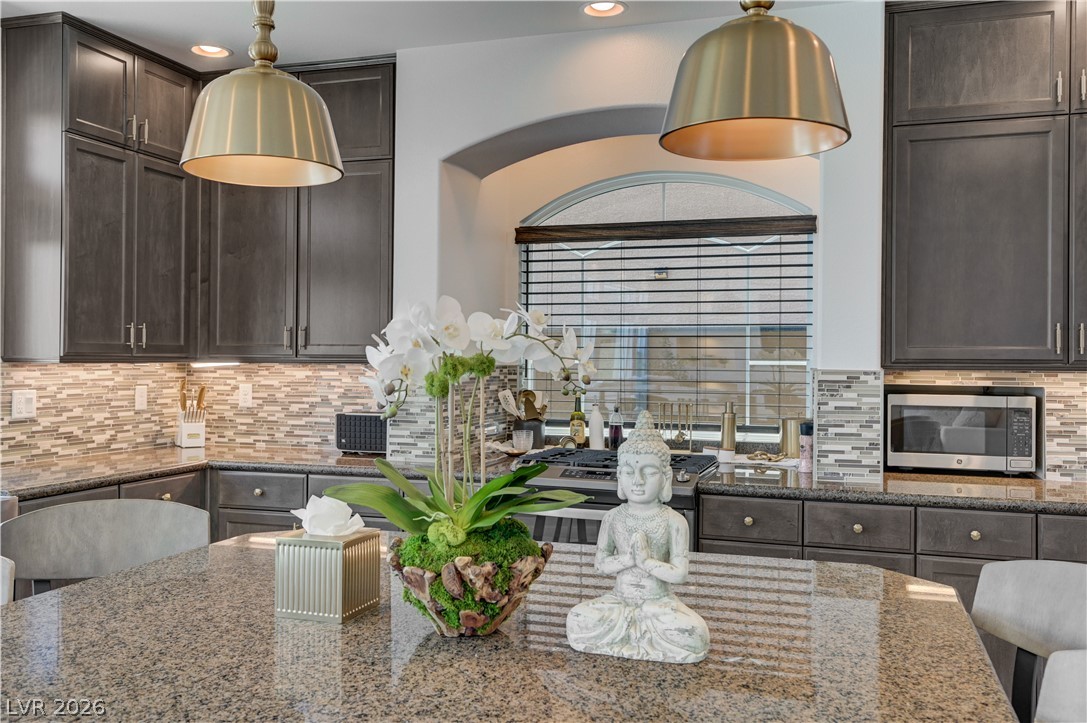 9758 Hawk Crest Street Las Vegas NV 89141