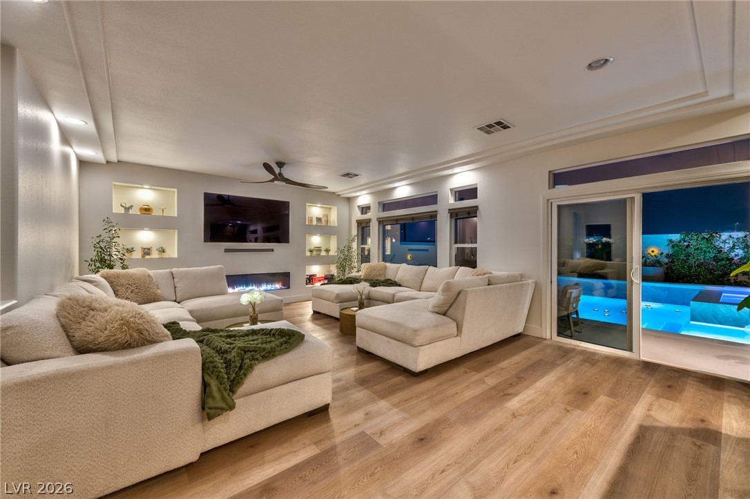 9758 Hawk Crest Street Las Vegas NV 89141