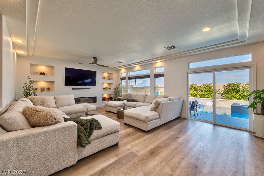9758 Hawk Crest Street Las Vegas NV 89141