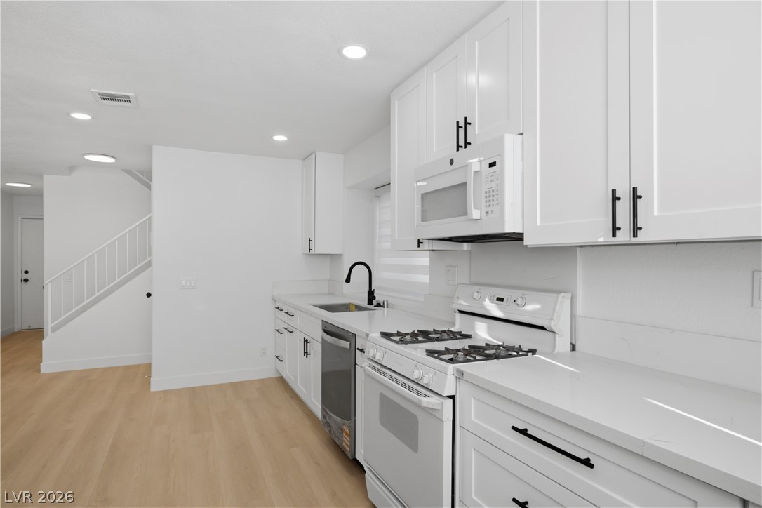 1447 Tiny Pebble Way Las Vegas NV 89142