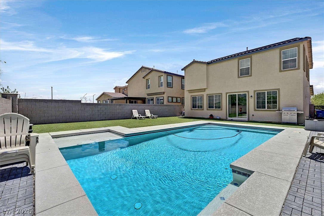 4312 Solitude Falls Avenue North Las Vegas NV 89084