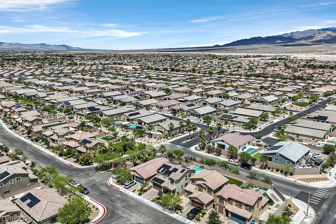 4312 Solitude Falls Avenue North Las Vegas NV 89084